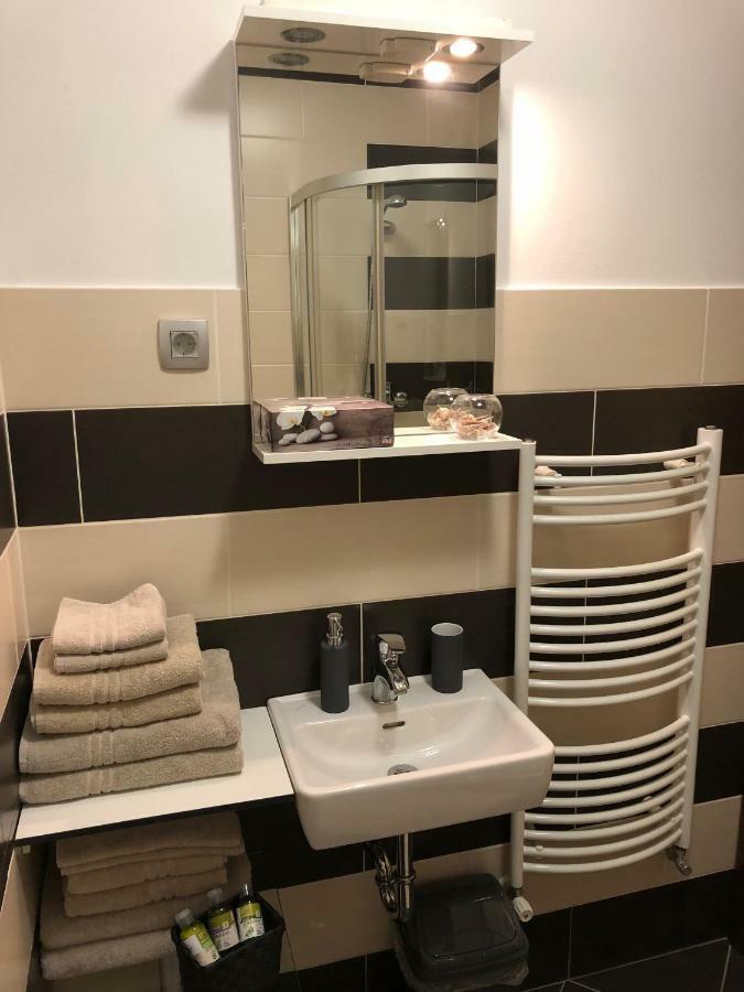 Apartmaji Dolgi Most *